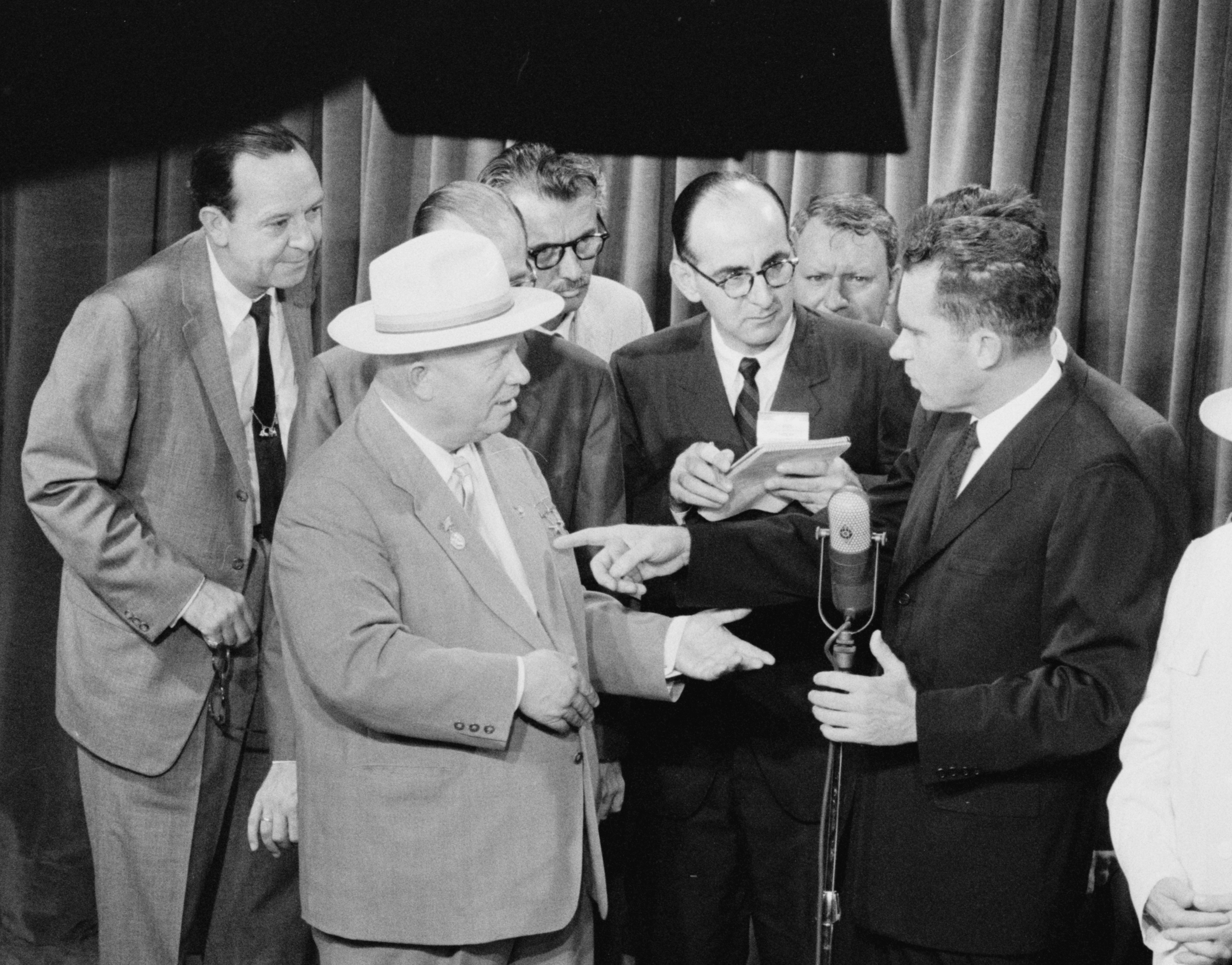 Double Take - Richard Nixon - The Kitchen Debate, Moscow, Julho, 1959 (Foto: Nikita Khrushchev/ Divulgação)