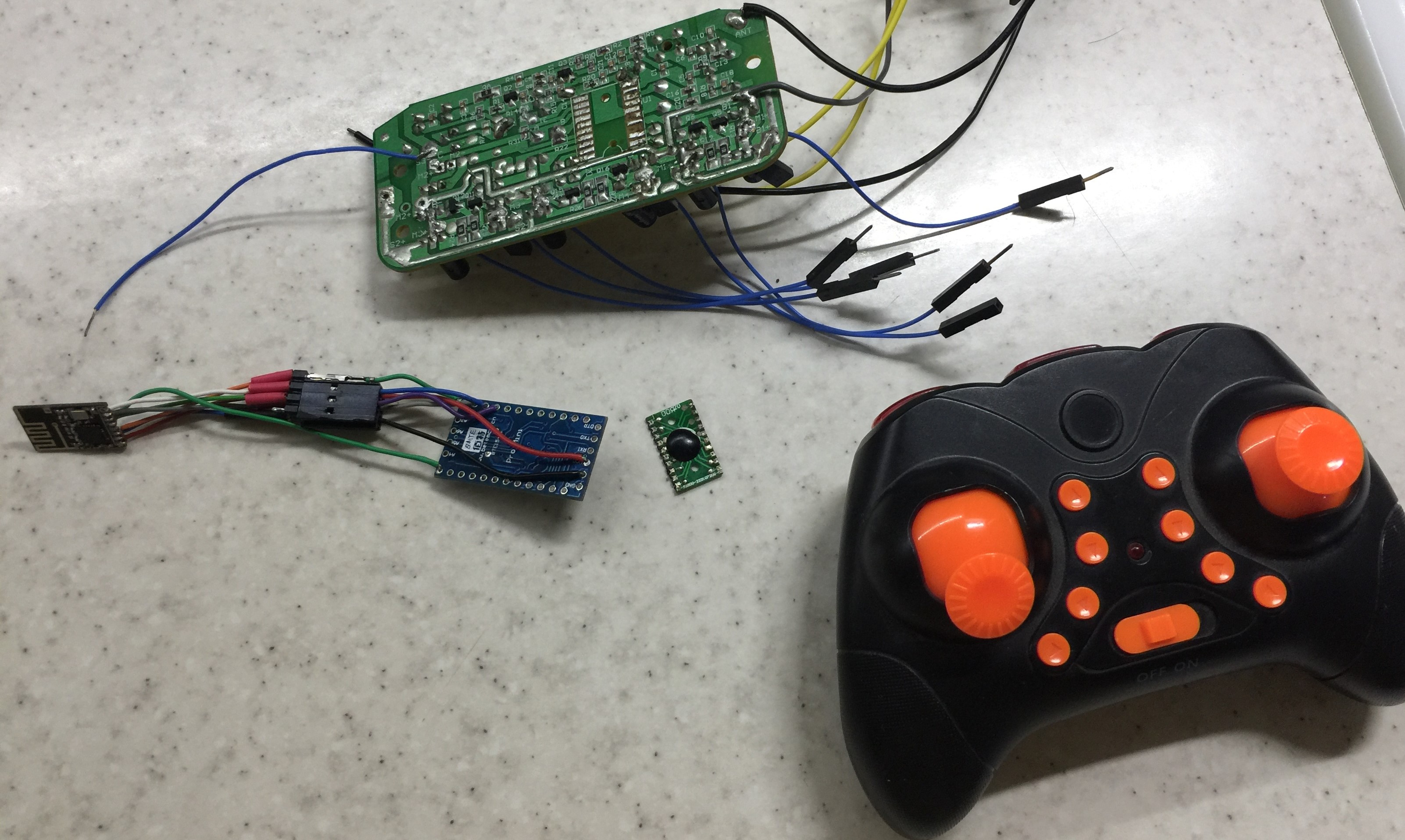 GitHub - 0zoon0/27Mhz_car_2.4Ghz_remote_arduino: Using a 2.4Ghz remote ...