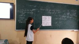 Sinh hoạt chuyên môn tổ KHXH