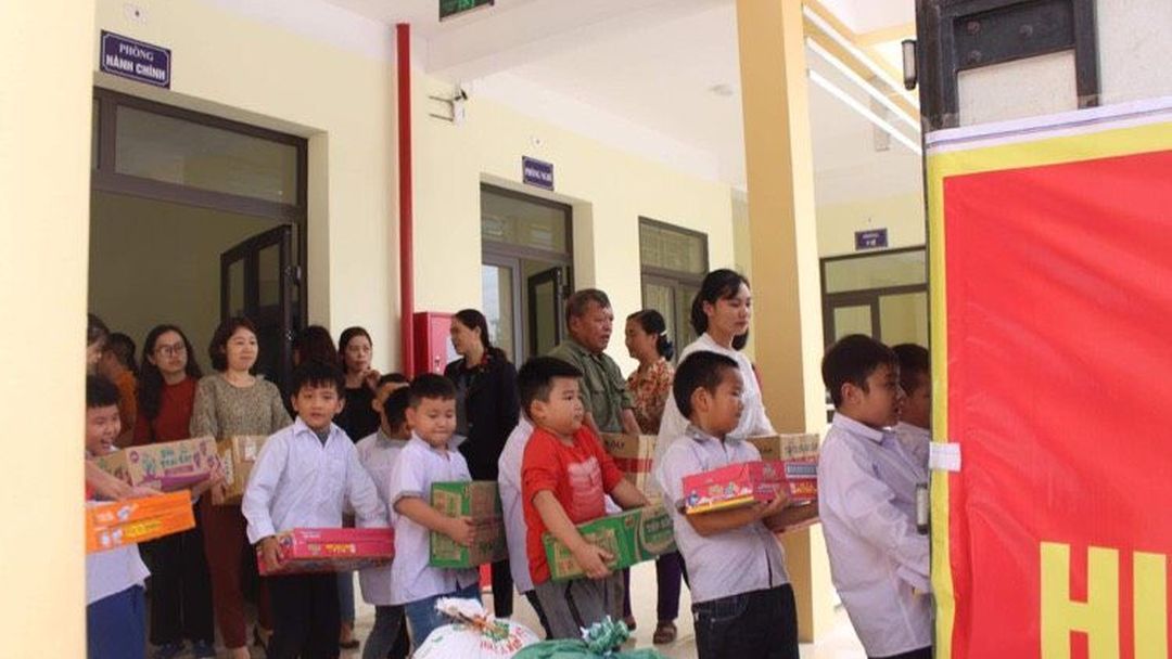 Một số hoạt động ngoại khóa tại trường Tiểu học Tân Hồng