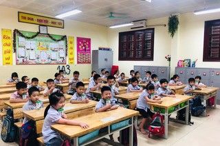 Gio_uong_sua_hoc_duong_tai_truong_TH_Chau_Khe_1_9744ac7150