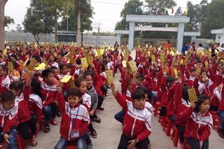 Niem_vui_rang_ngoi_Chao_xuan_cua_cac_ban_hoc_sinh_truong_Tieu_hoc_dinh_Bang_2_ef1063ac0e