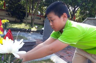 Thap_nen_tri_an_tuong_nho_cac_anh_hung_liet_si_8473db7f73