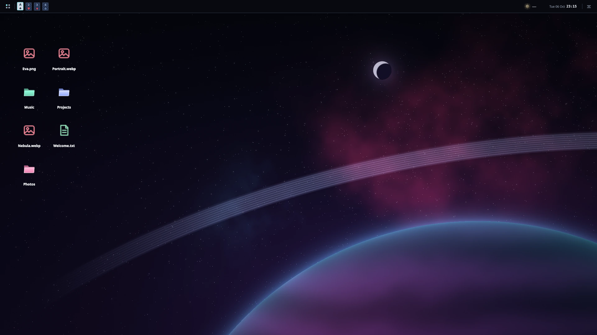 Photos and colored folders on the desktop