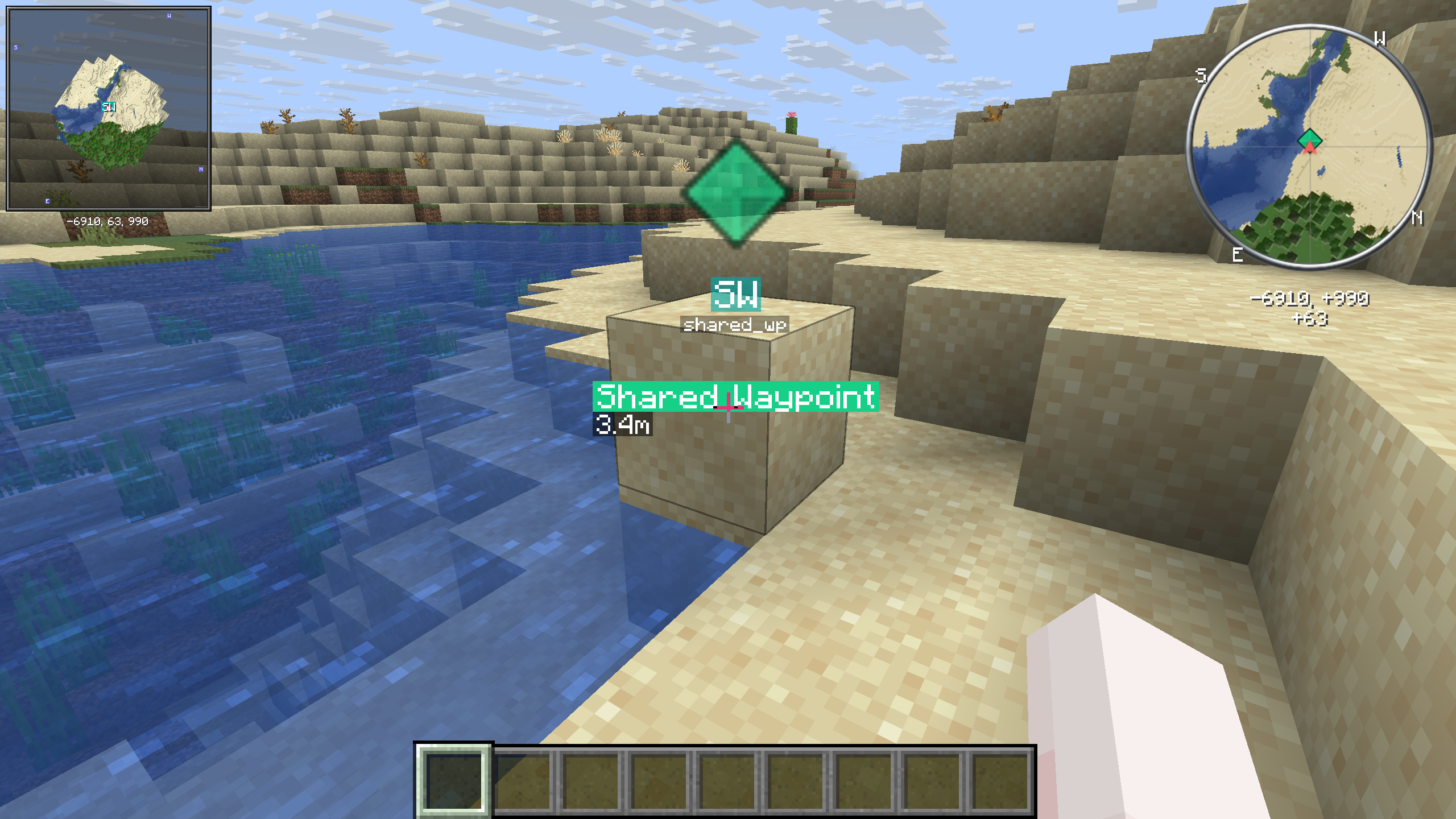 Shared waypoint displayed in the world and in Xaero and VoxelMap minimaps