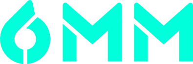 深色背景上的 6MM 青绿色 Logo