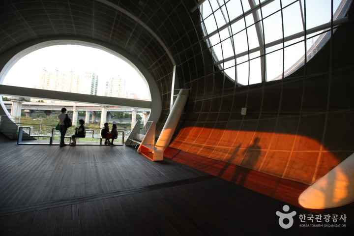 뚝섬전망문화콤플렉스