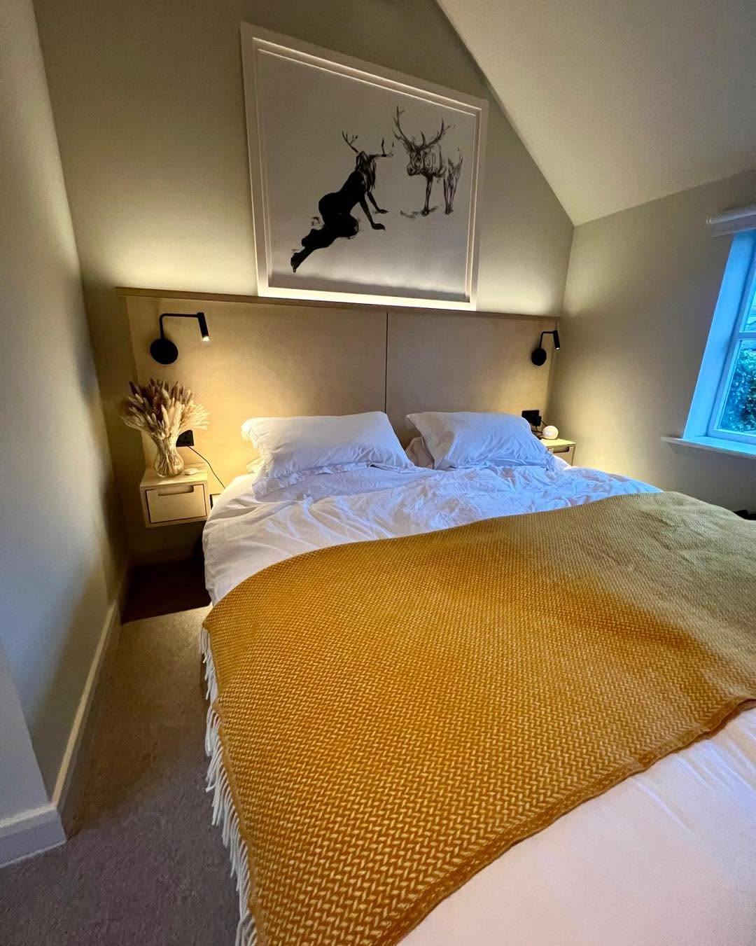 Bed headboards