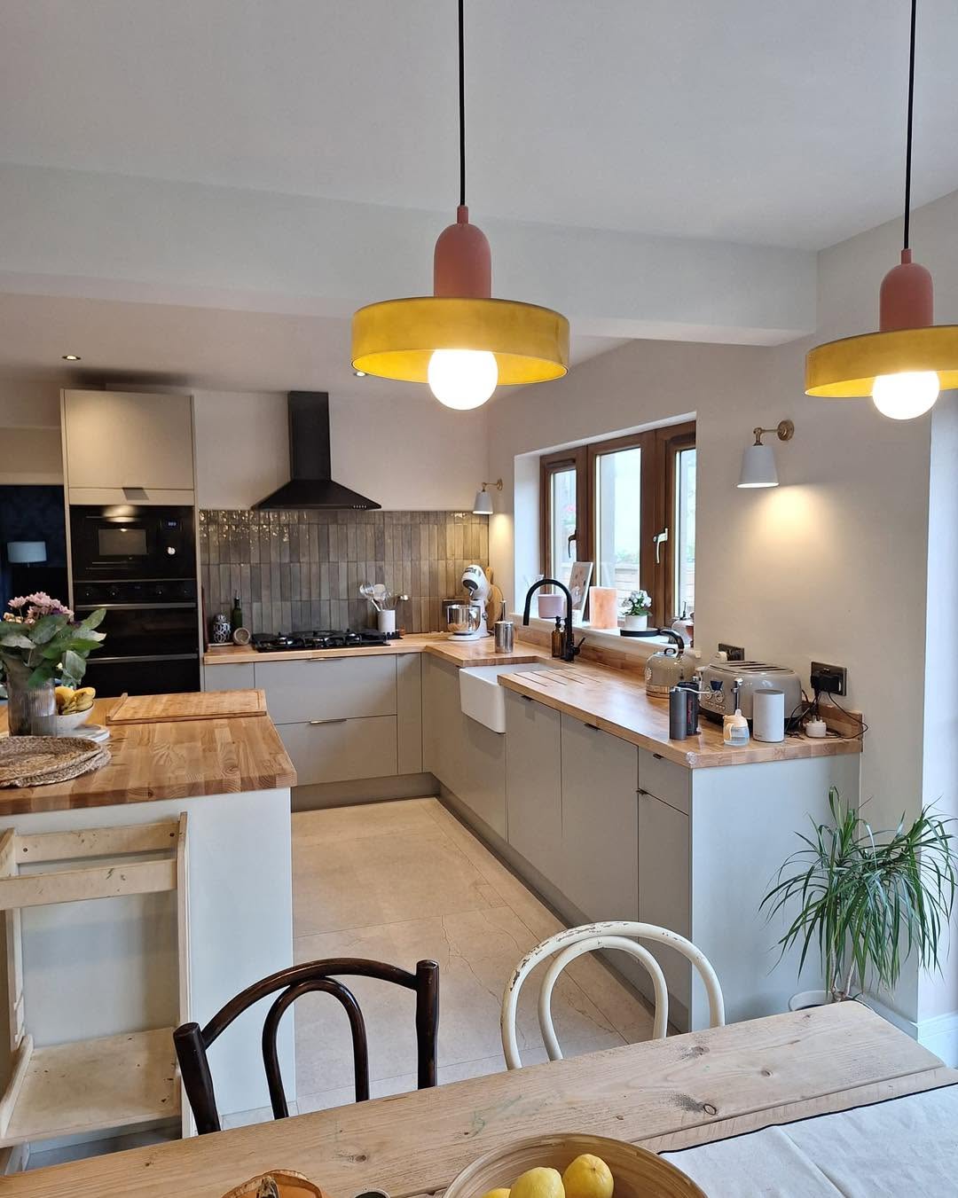 Fitted kitchen by Clegg Joinery