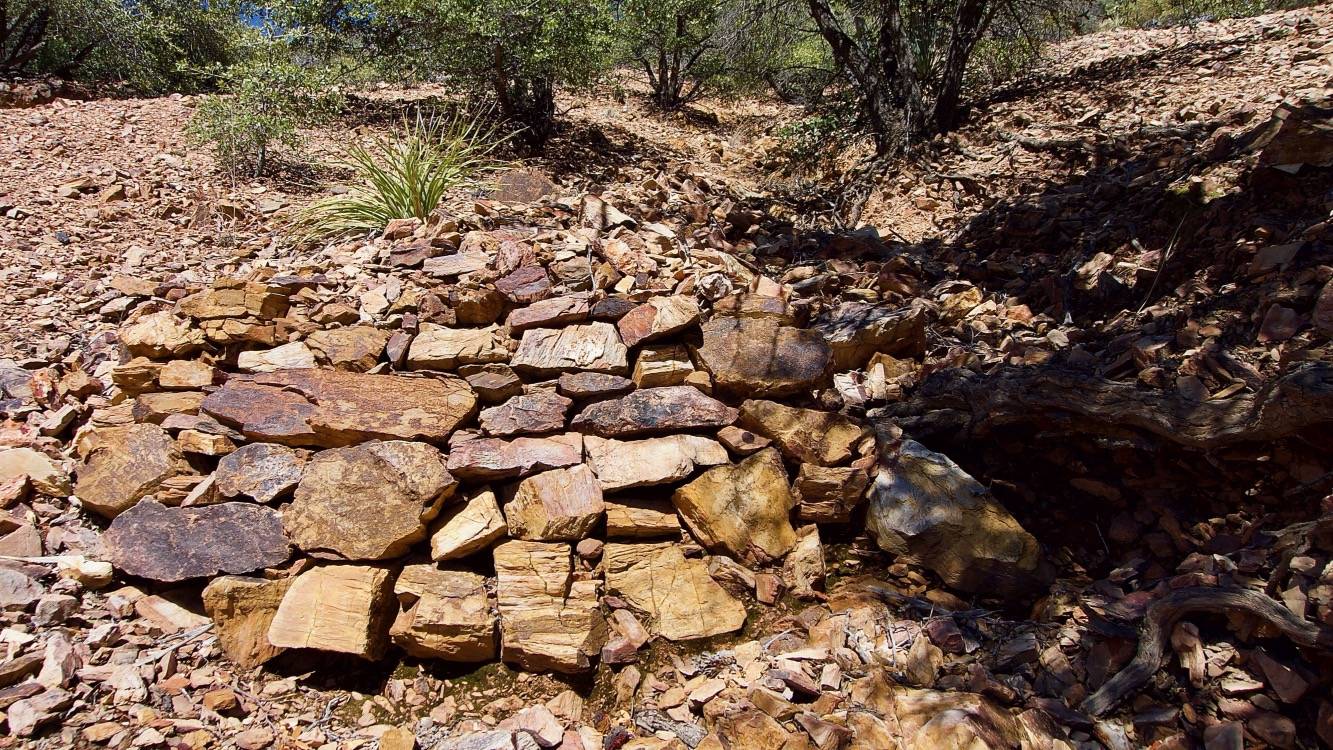 https://raw.githubusercontent.com/ARS-SWRC/swrc-storymap-images/refs/heads/main/conservationstructures/Bisbee_Dams/BreweryGulch_jpeg/Brewery%20%231.jpg