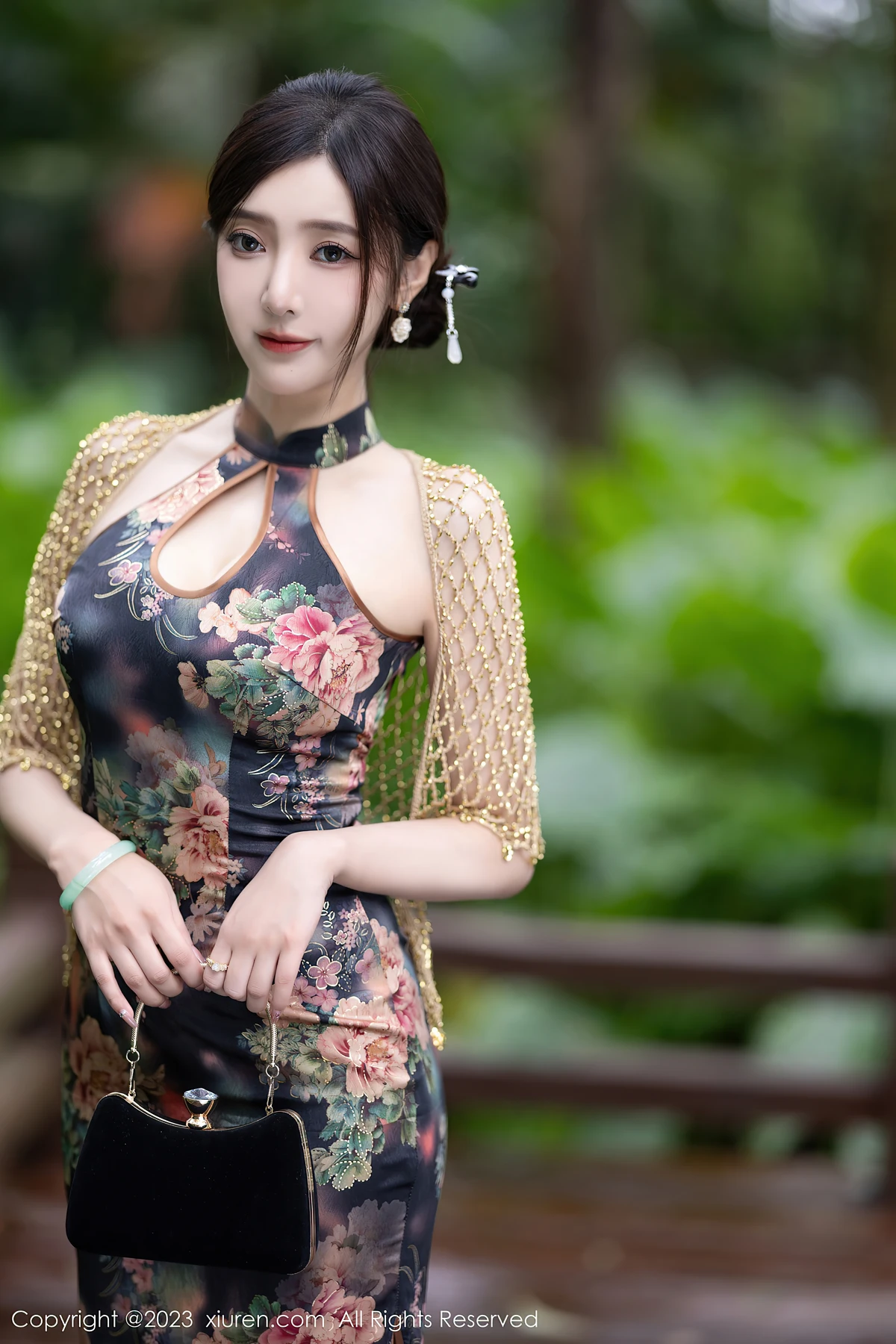 No.7495王馨瑶yanni：安吉旅拍81P！花纹旗袍裹不住的御姐魅力，解锁你的高光写真 - 3