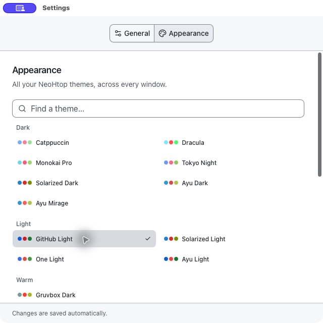 Appearance settings showing the light and dark theme gallery
