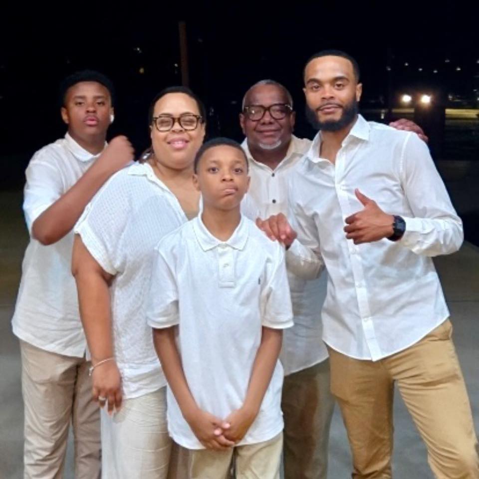 Tamika Scott with family
