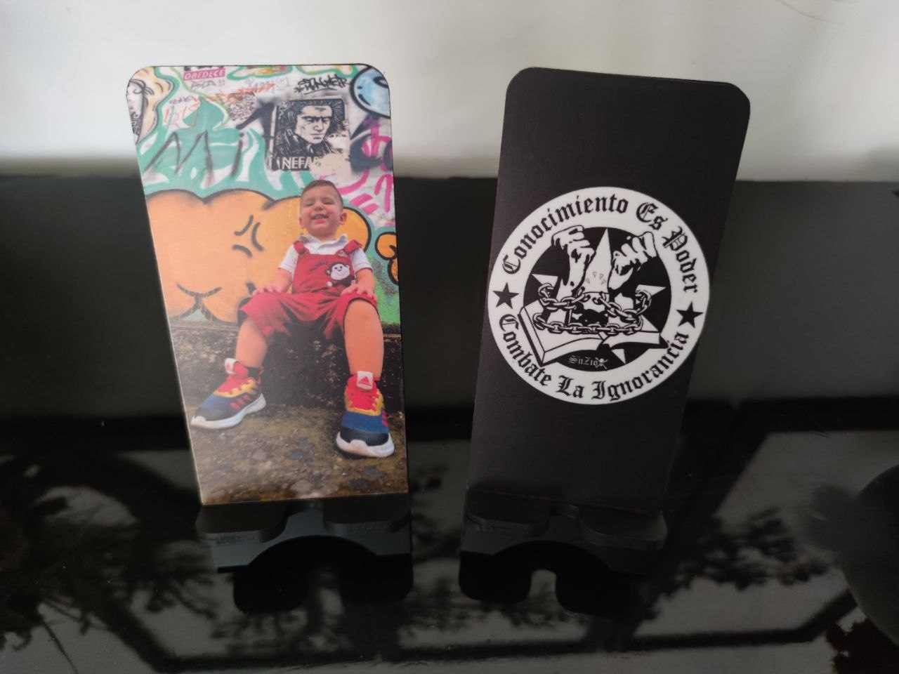 Portacelular foto personalizada y Conocimiento Es Poder
