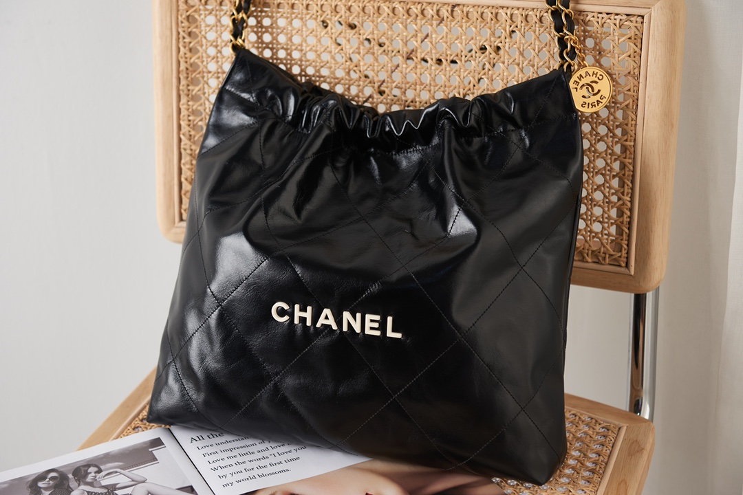 Chanel 22 AS3261 Large Bag