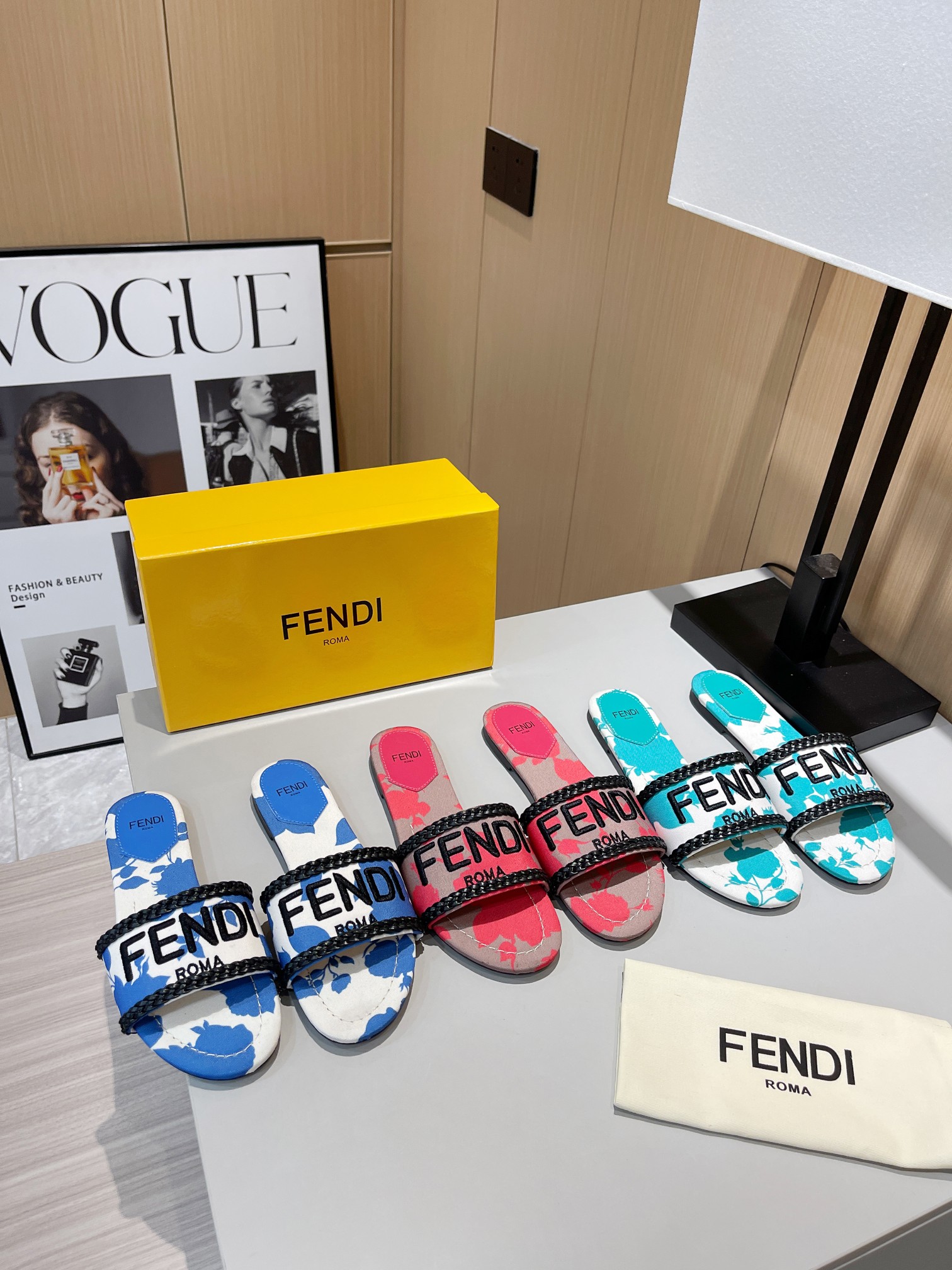 Fendi Mens Cowhide Sheepskin Sandals