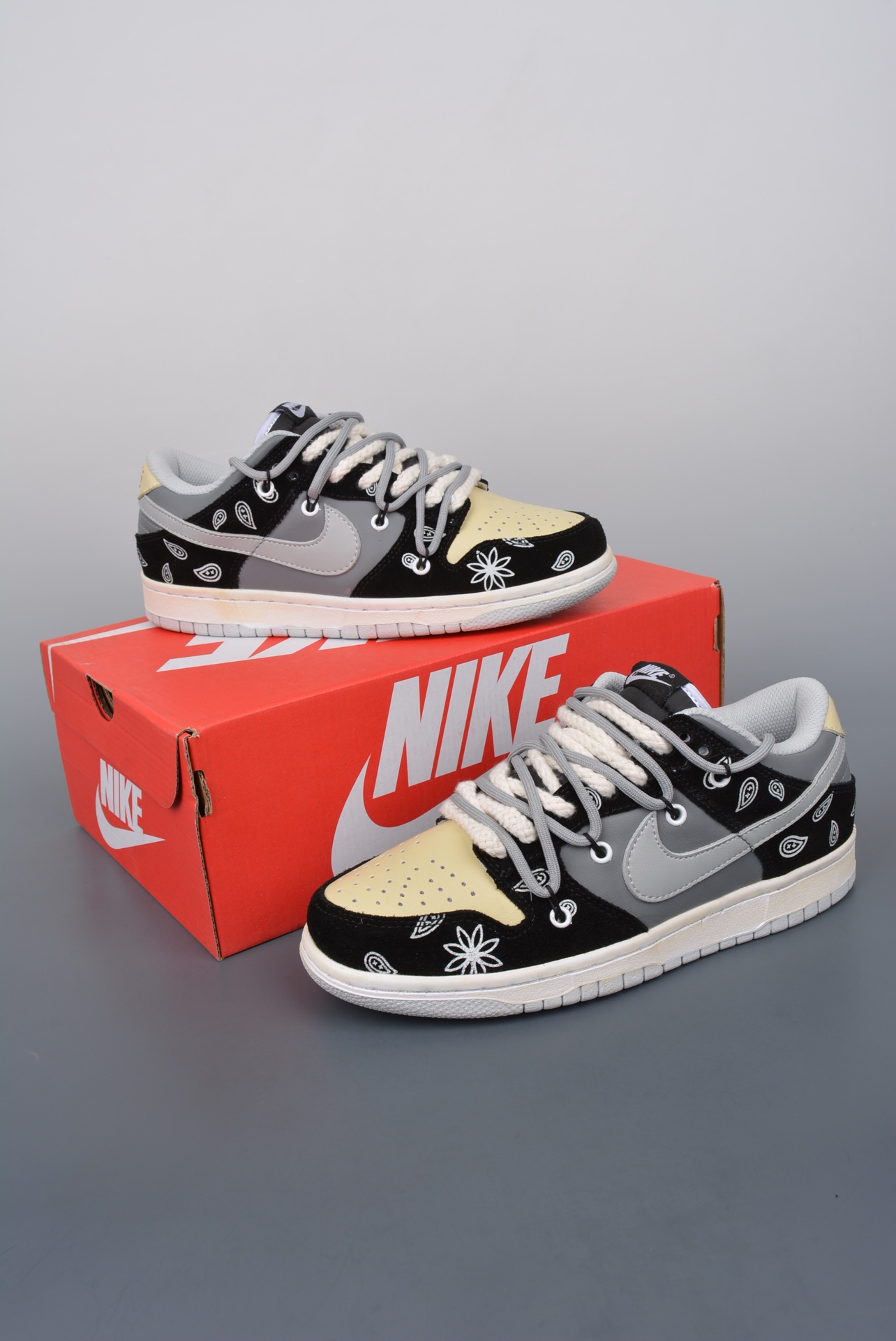 Nike SB Dunk Low Black Gray Paisley