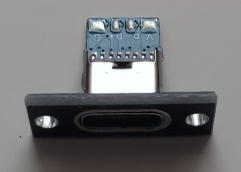 USB-C breakout board