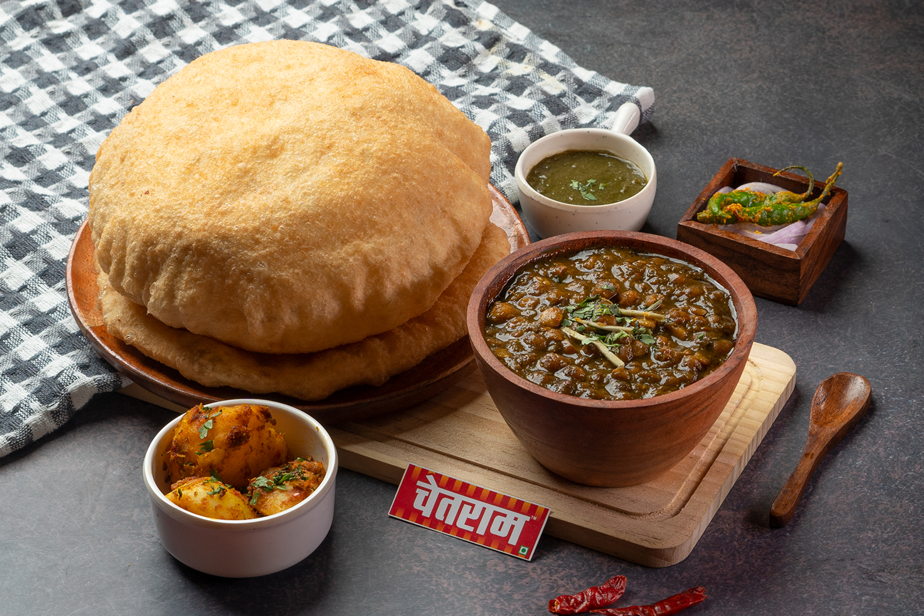 Pindi Chole Bhature