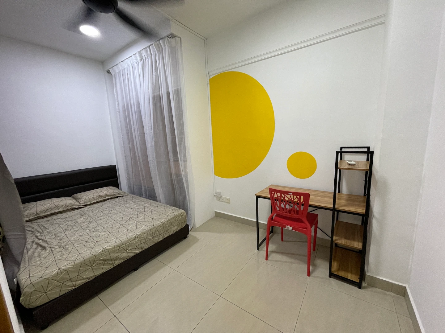 Larkin Room For Rent
