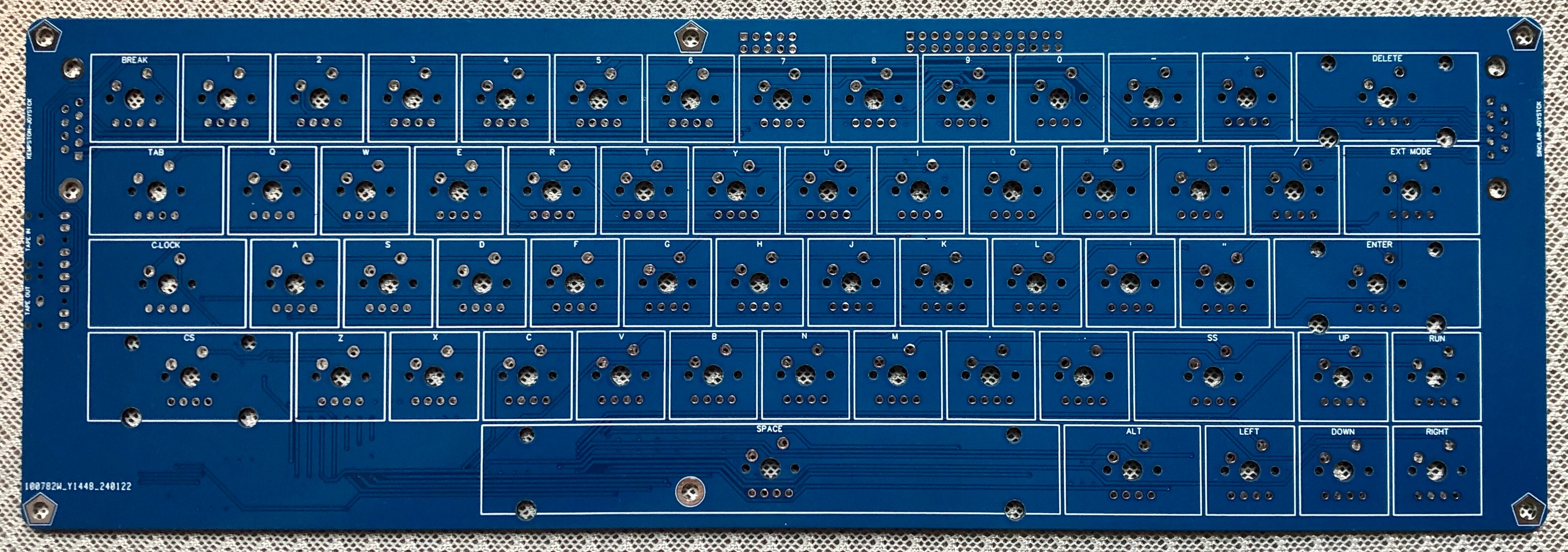 Pentagon-128_KBD_SMD3_1.JPG