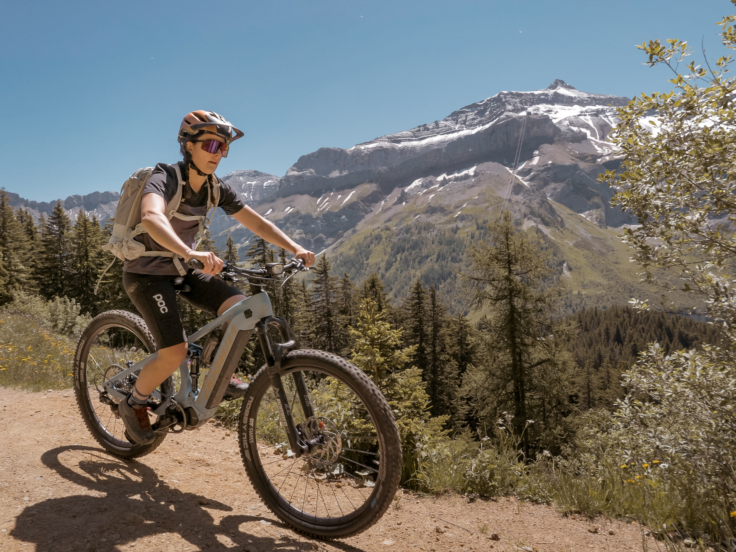 Mountain Biking & E-Biking — photograph 2