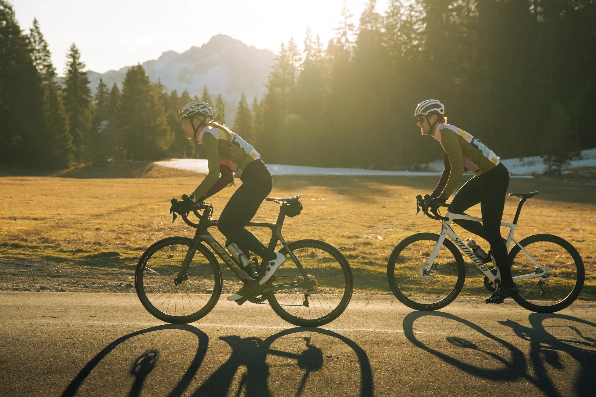 Race Biking — guided summer activity in Gstaad and Rougemont