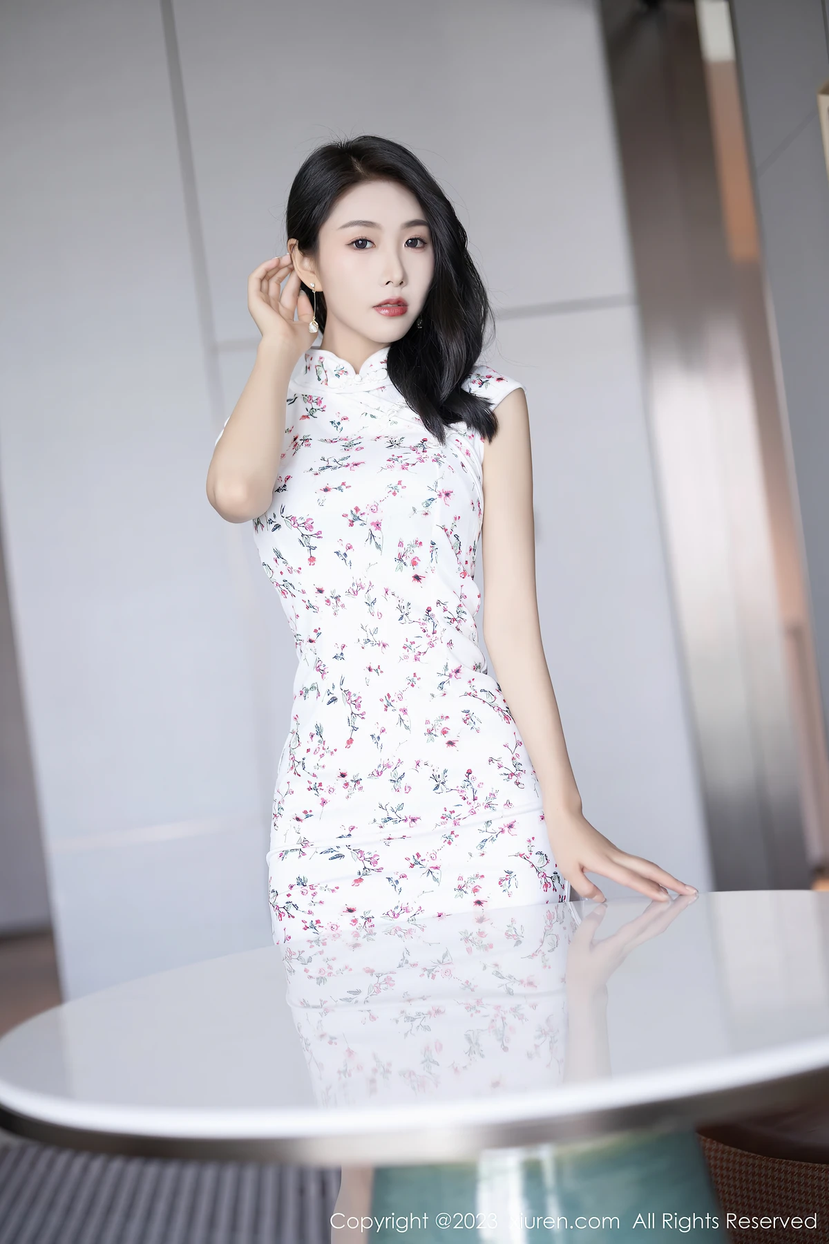 No.7279 苏苏阿：白色旗袍+原色丝袜，解锁模特圈吸睛密码！ - 1