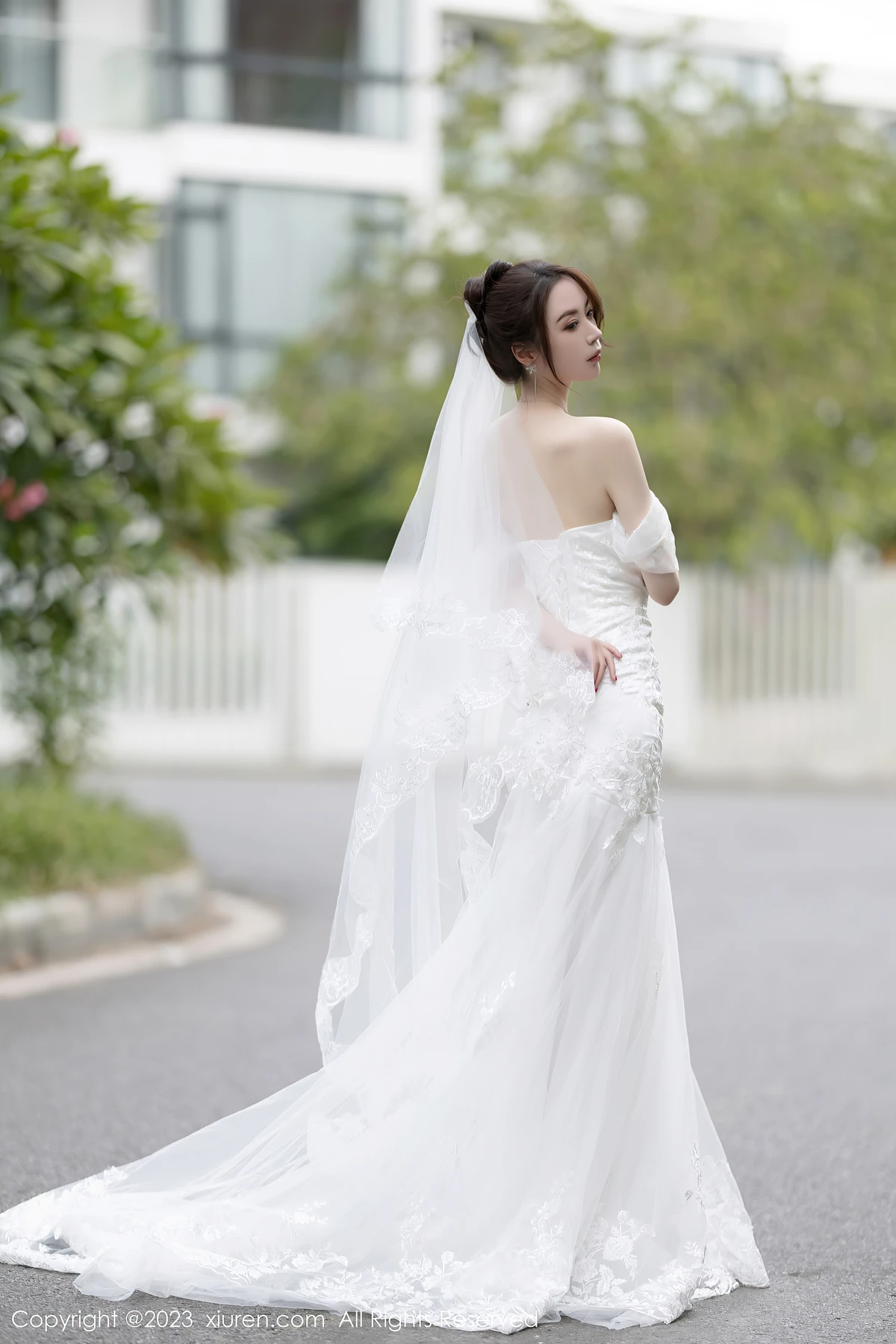 秀人网No.7310 梦心玥:安吉白纱旅拍解锁30+女性性感张力,83P帧帧戳心动 - 6