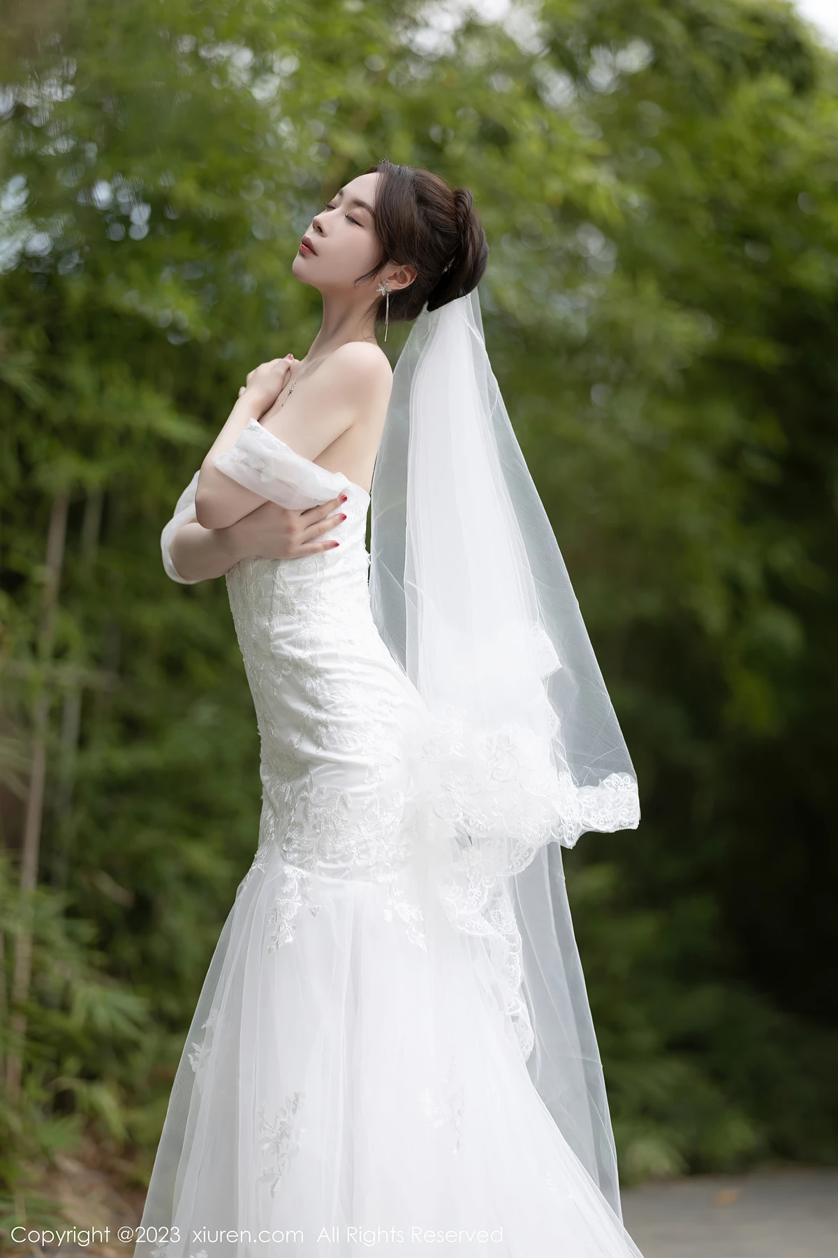 秀人网No.7310 梦心玥:安吉白纱旅拍解锁30+女性性感张力,83P帧帧戳心动 - 7