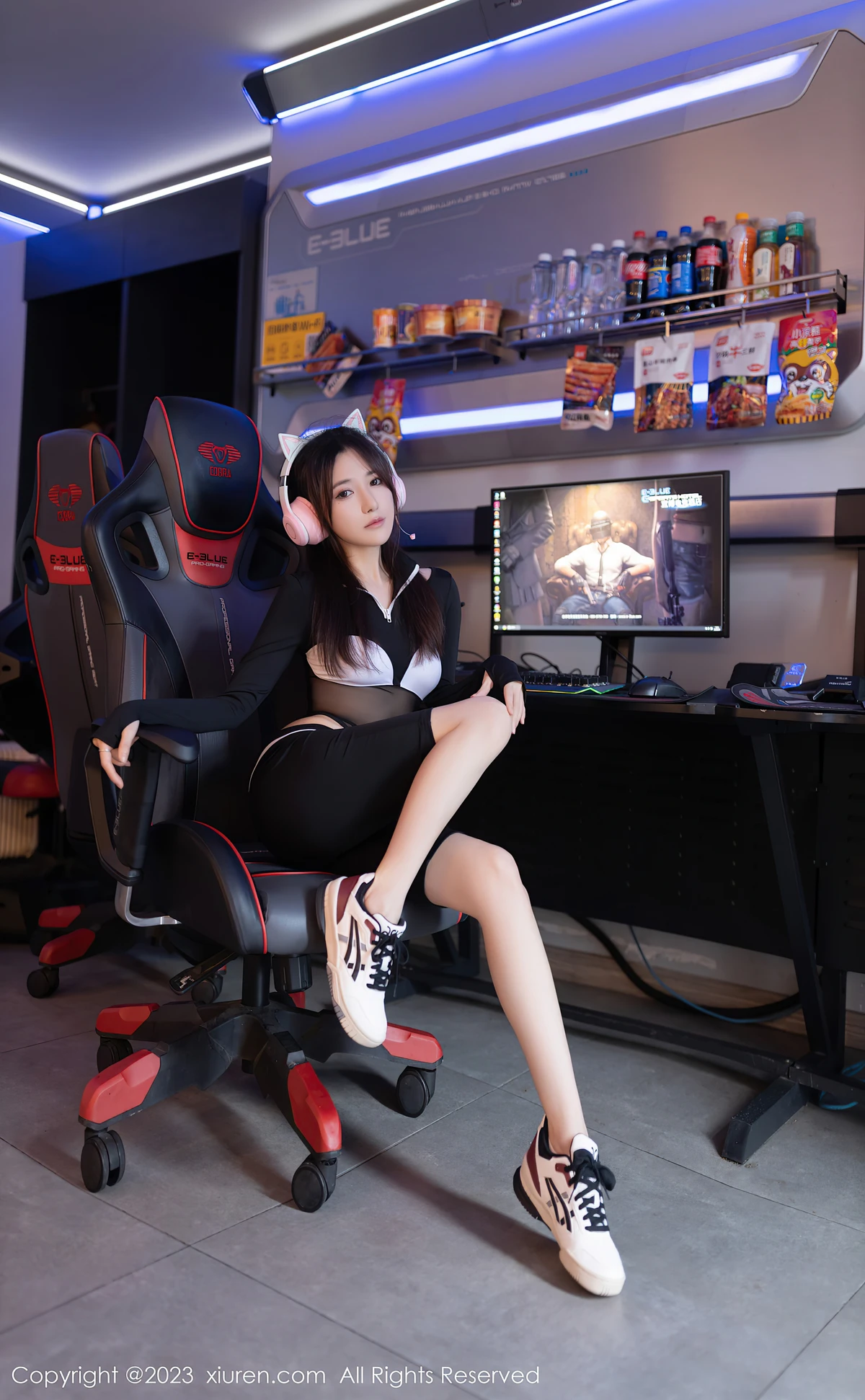 XiuRen No.7361鱼子酱Fish 电竞房里的魅惑狙击，81P拉满你的魅力值！ - 1