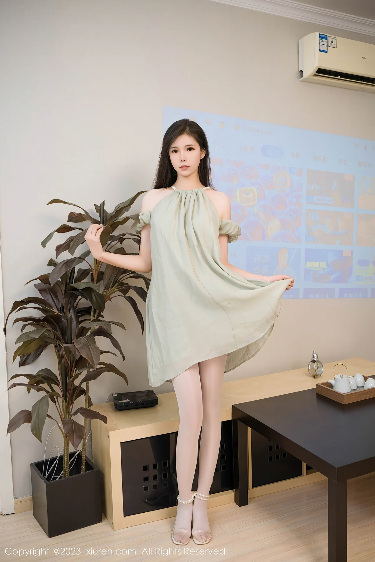 雪糕CiCi No.7378 66P私房写真：轻透内衣+白丝美腿，模特宝子的镜头魅力教科书 - 3