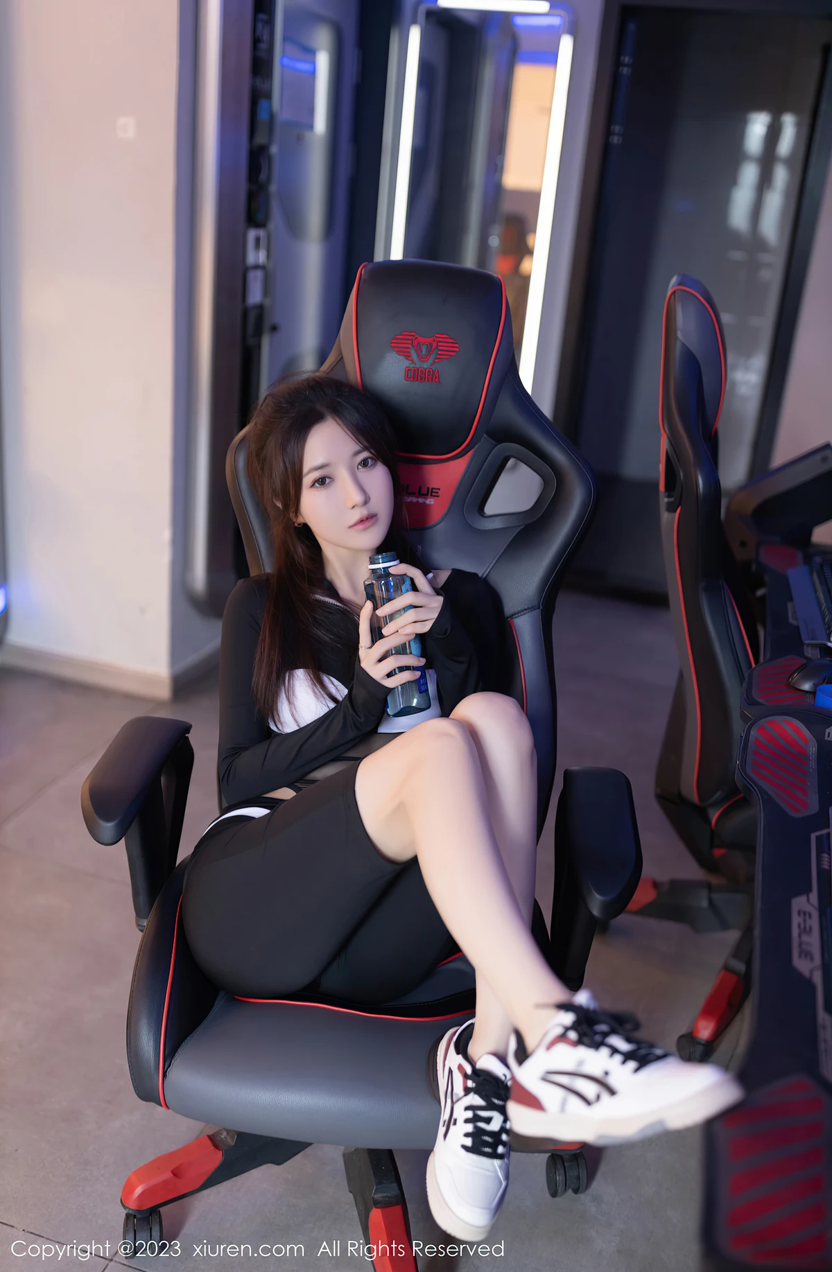 XiuRen No.7361鱼子酱Fish 电竞房里的魅惑狙击，81P拉满你的魅力值！ - 4