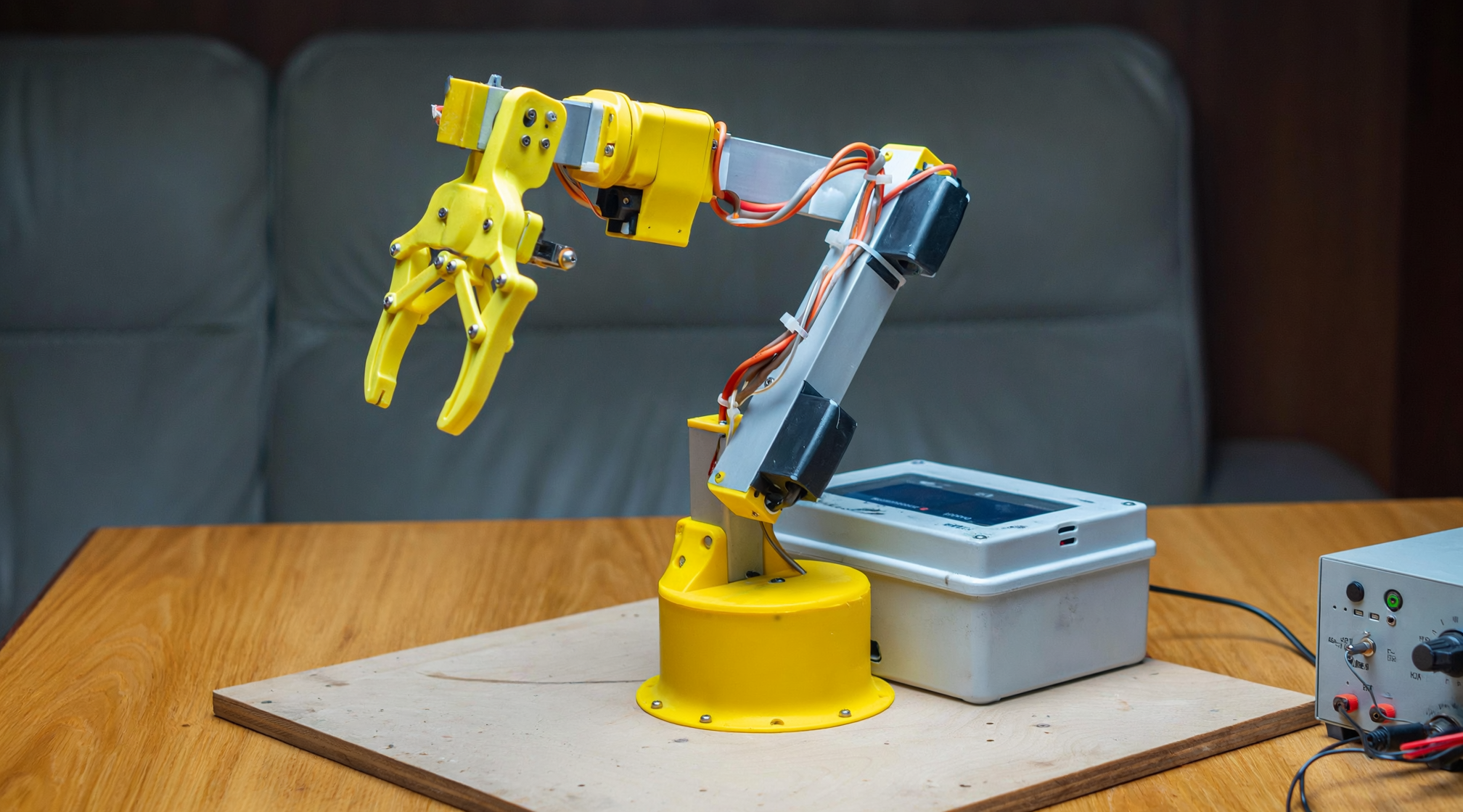 Robotic ARM for Material Segregation