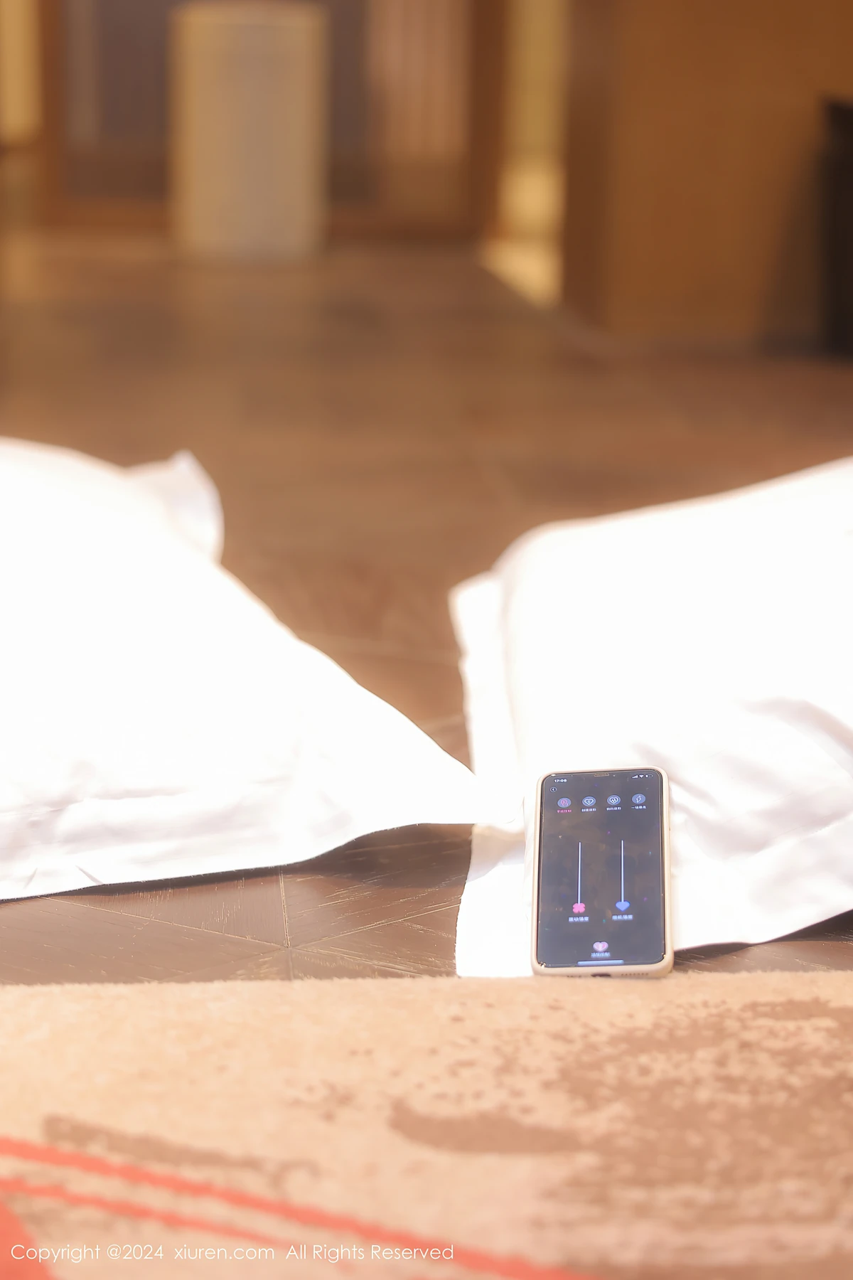 XiuRen秀人网 No.8119_模特小泡芙winna性感白色连衣裙配油亮肉丝秀丰腴身材诱惑写真80P - 7