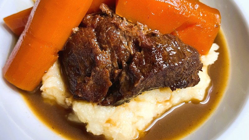 Kalbskopfbacken geschmort zum Einkochen