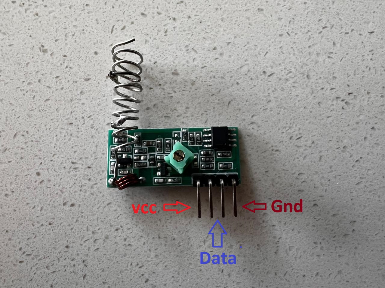 Image of a 433Mhz rf receiver