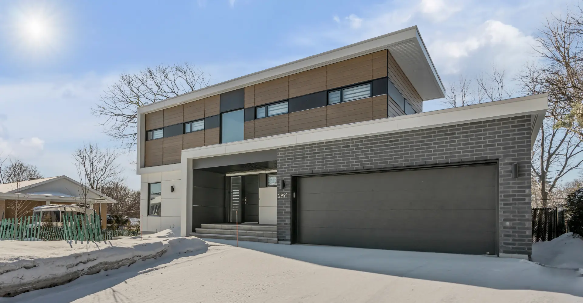 Architecture de maison neuve contemporaine à Sainte-Foy