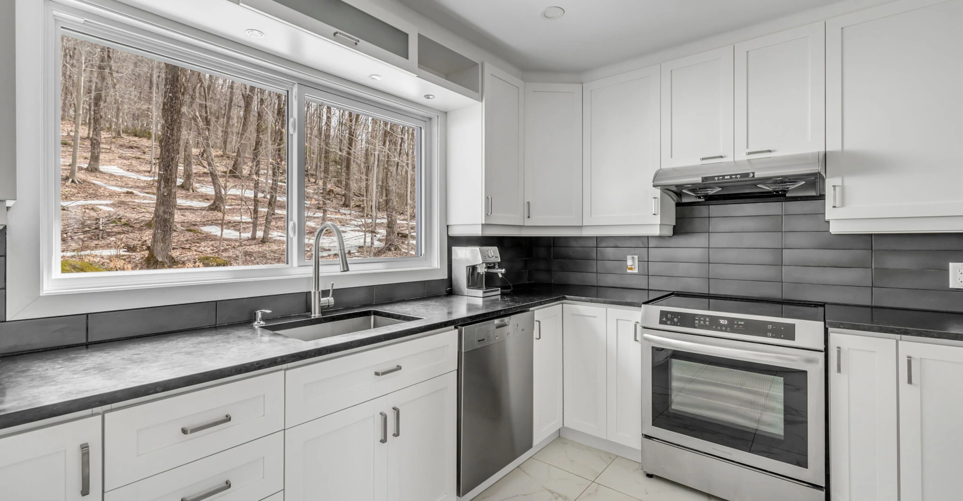 Cuisine moderne rénovation Granites