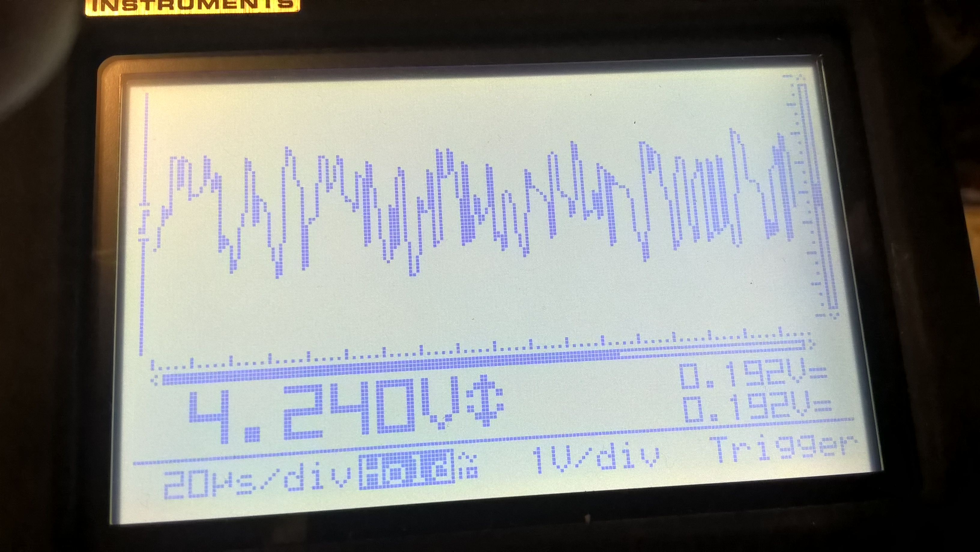 oscope trace of op-amp inverting input