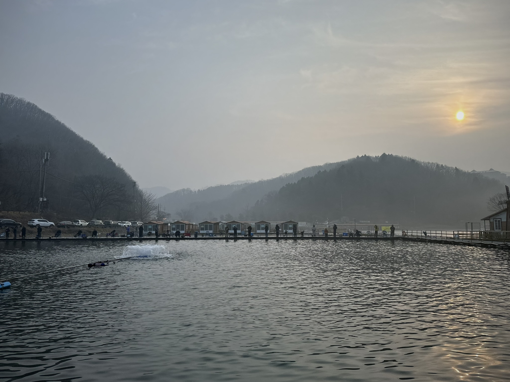한터낚시터 전경
