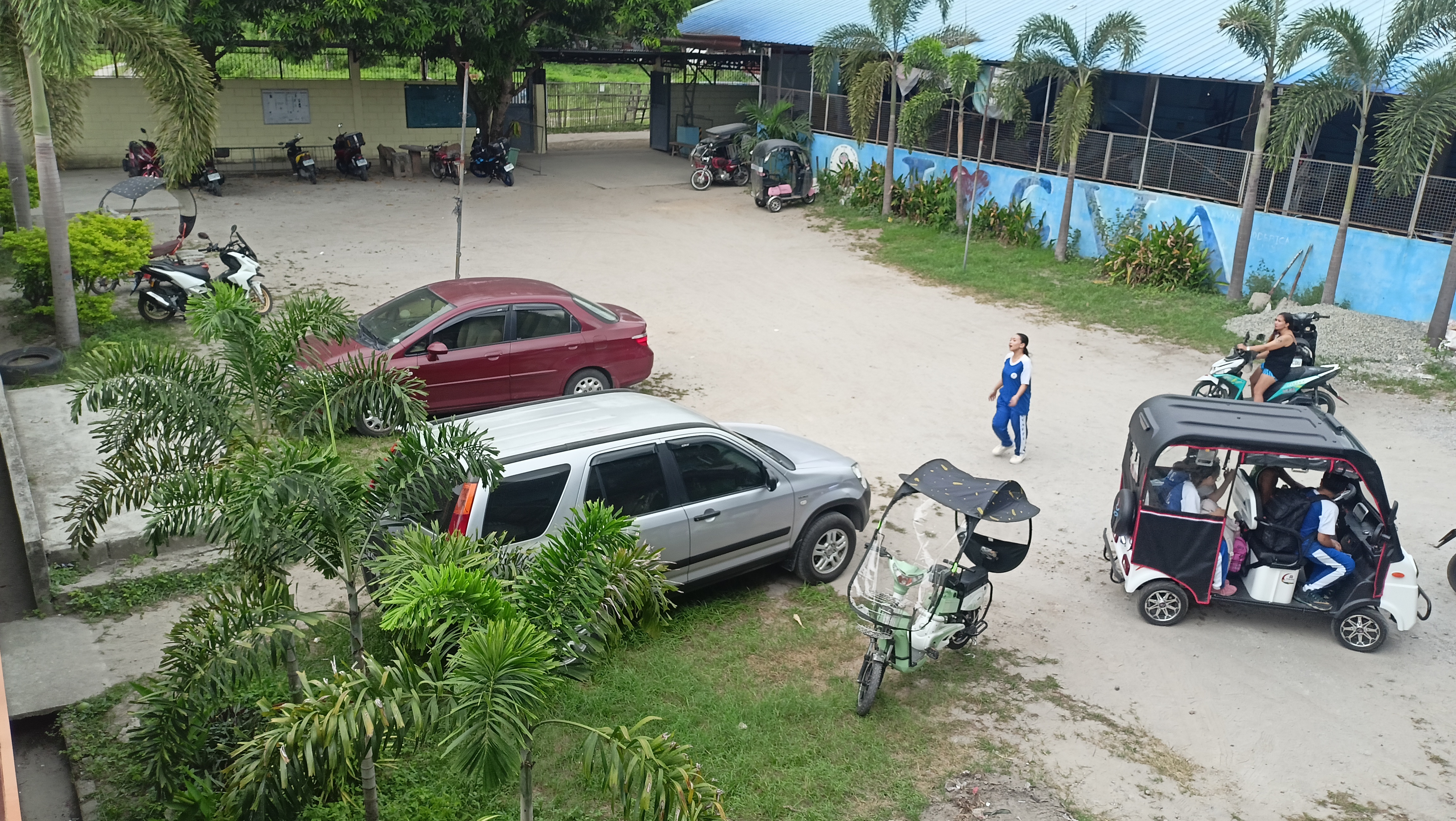 Campus Parking Lot & Drop-off Area