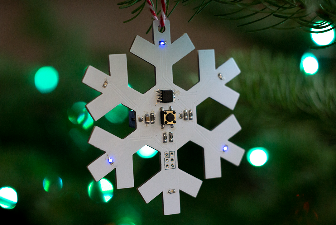 Image of the snowflake ornament.