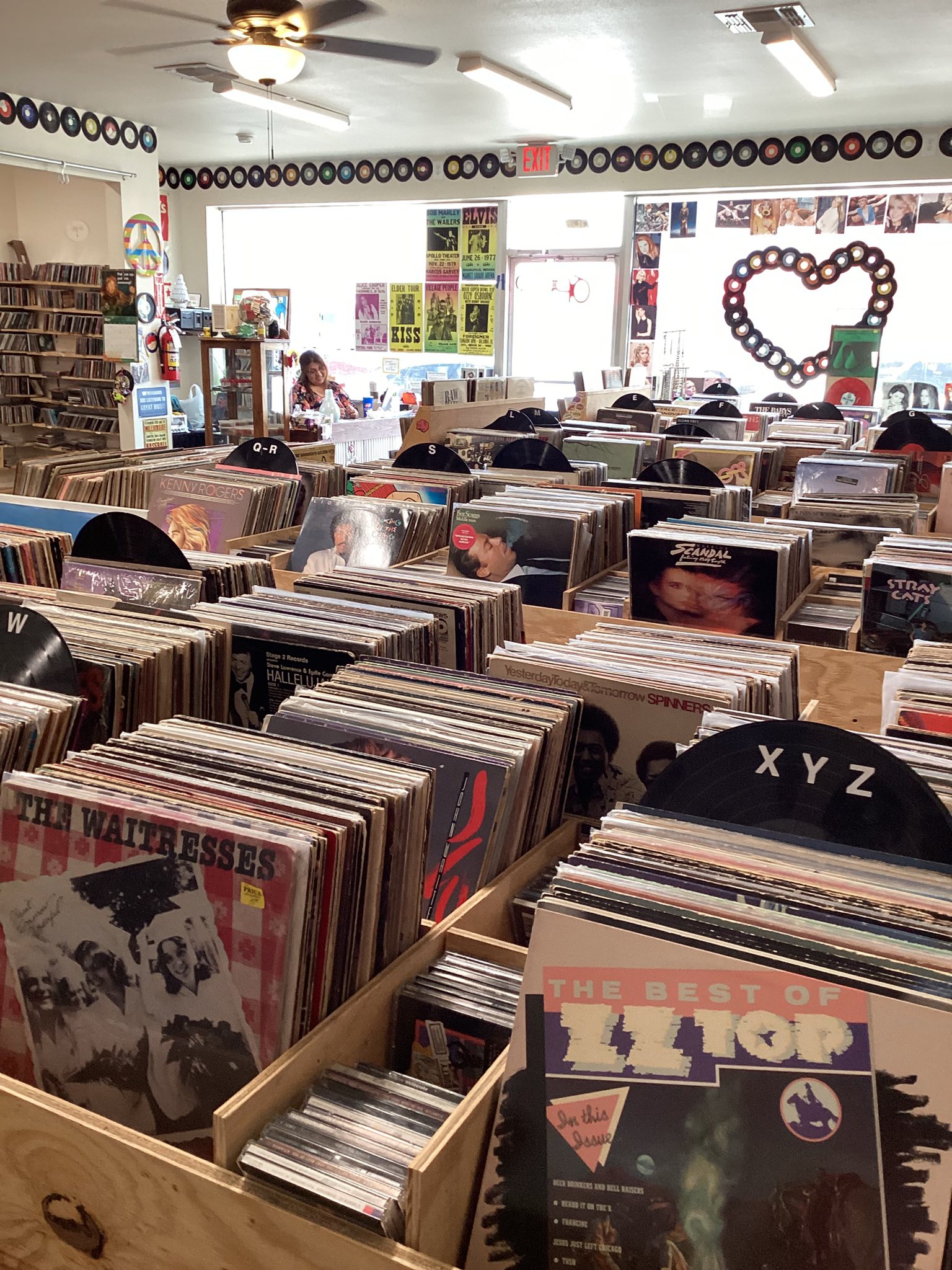 Store photo 3