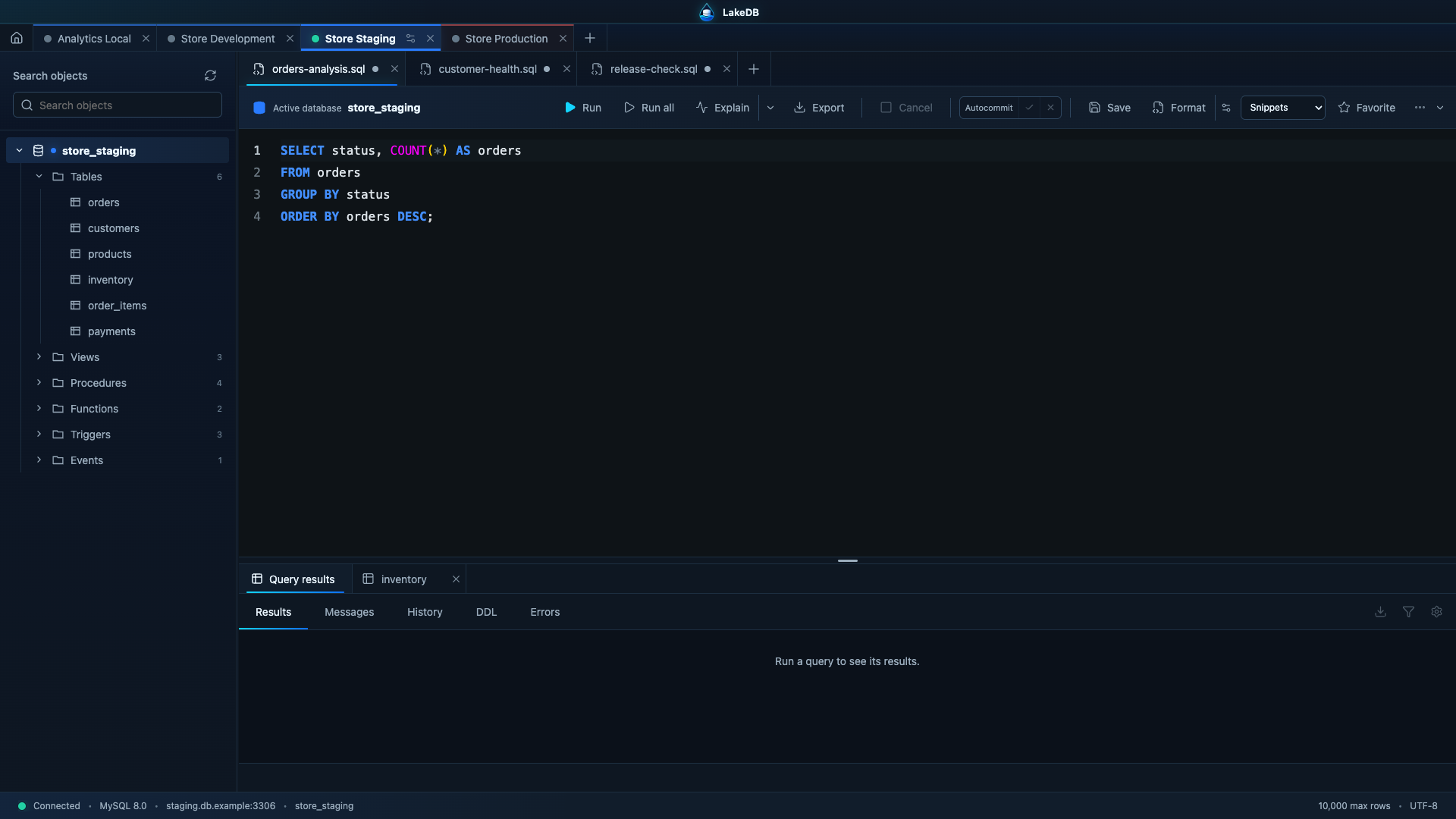 Multiple database connections with independent tab sets