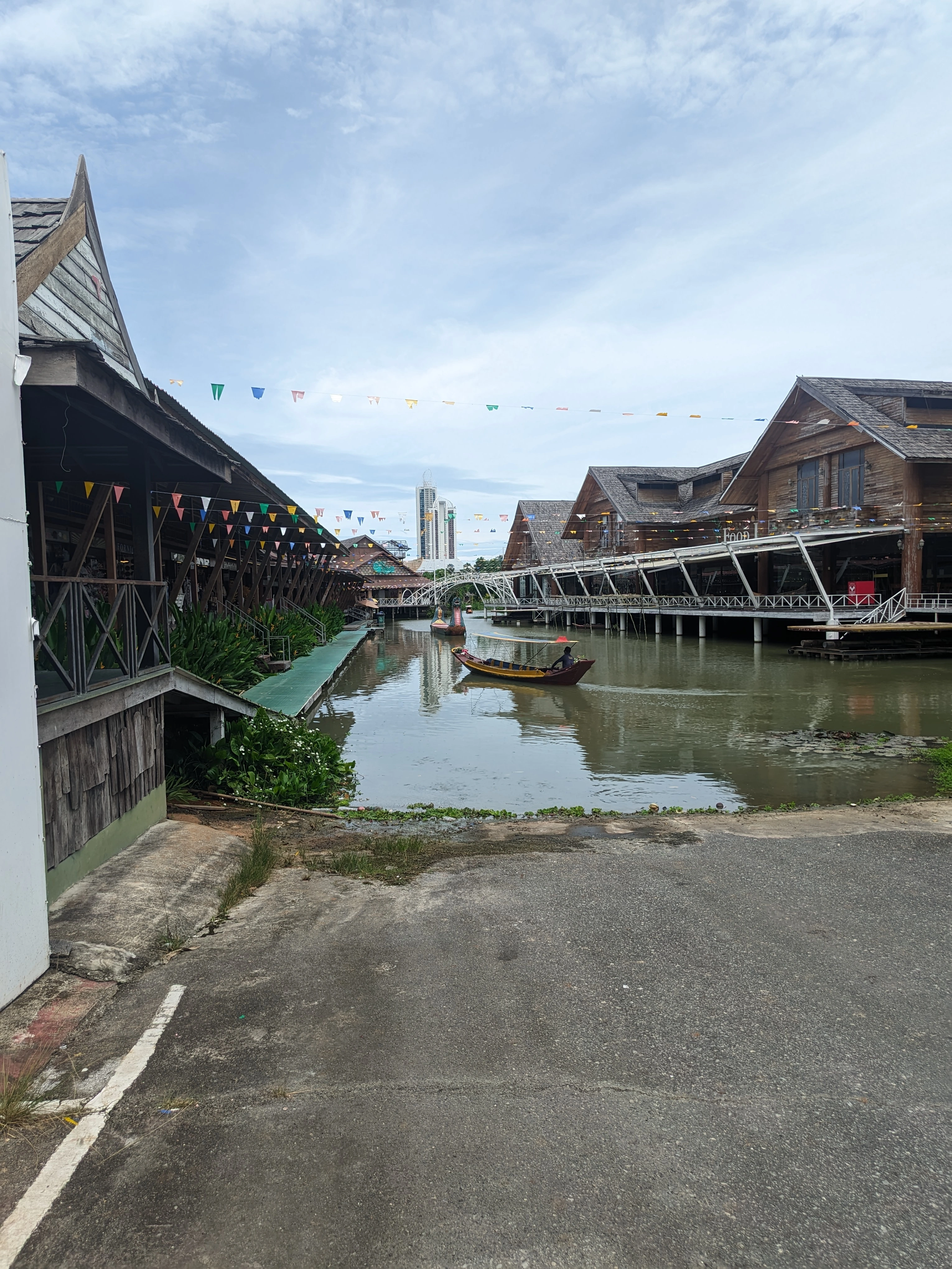 floating market