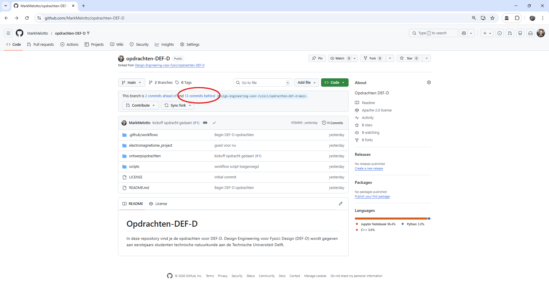 Je fork updaten. Klik op de 'commits behind'.