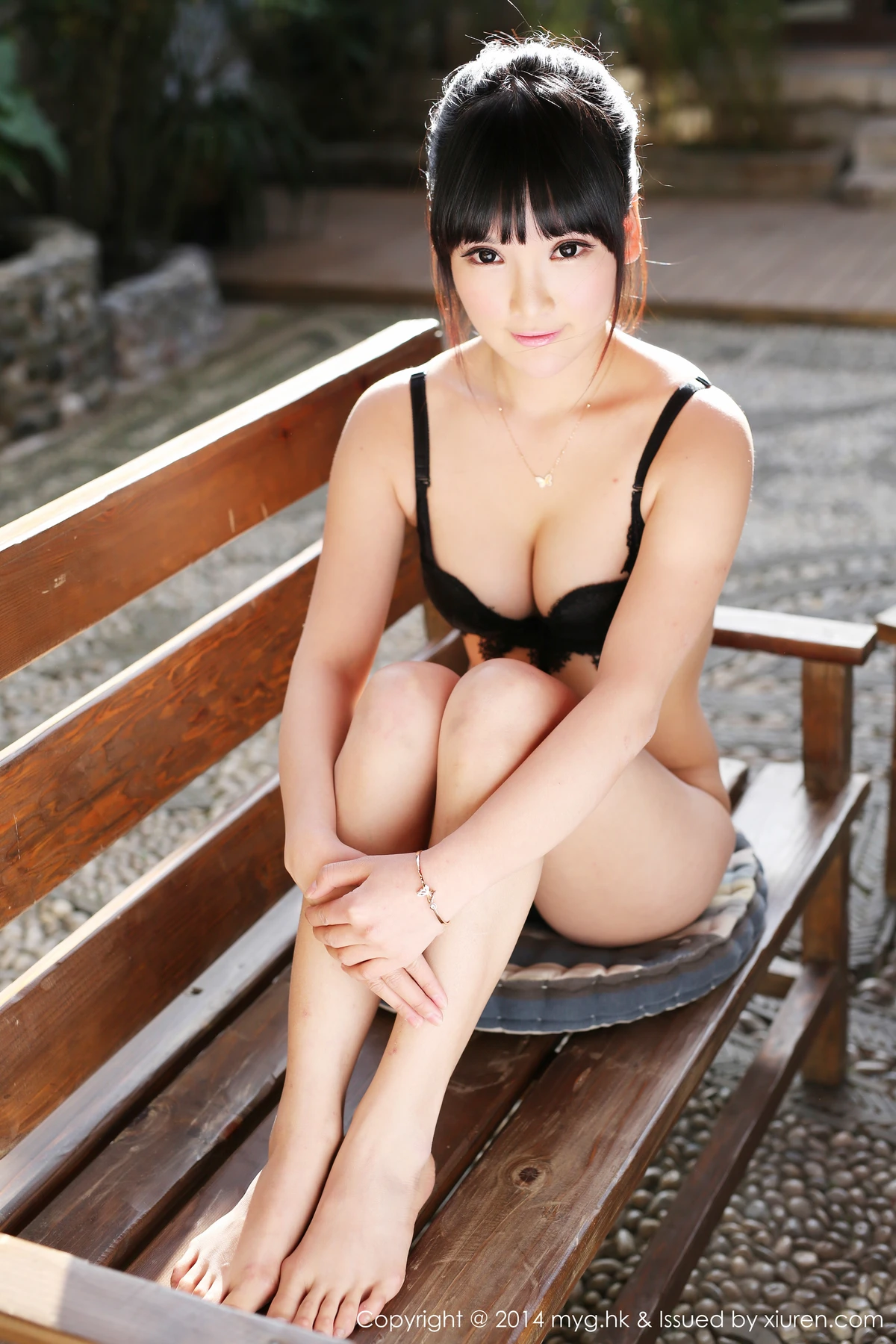 MyGirl美媛馆 Vol.070_嫩模妮儿Bluelabel丽江旅拍半裸下身美臀屁沟撩人诱惑57P - 4