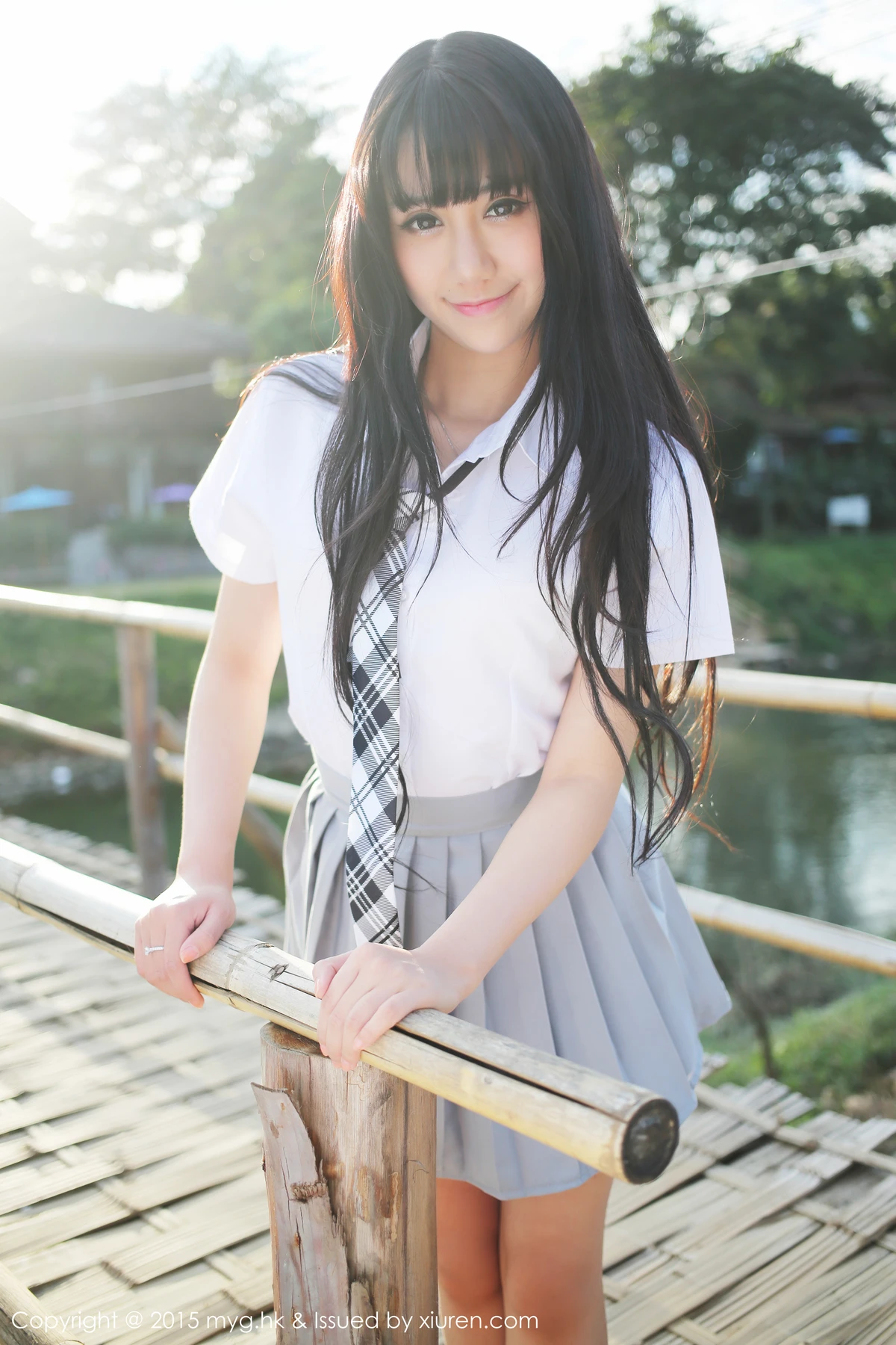 MyGirl美媛馆 Vol.096_嫩模杨晓青儿泰国旅拍清纯学生装花丛中的美仙子写真88P - 5