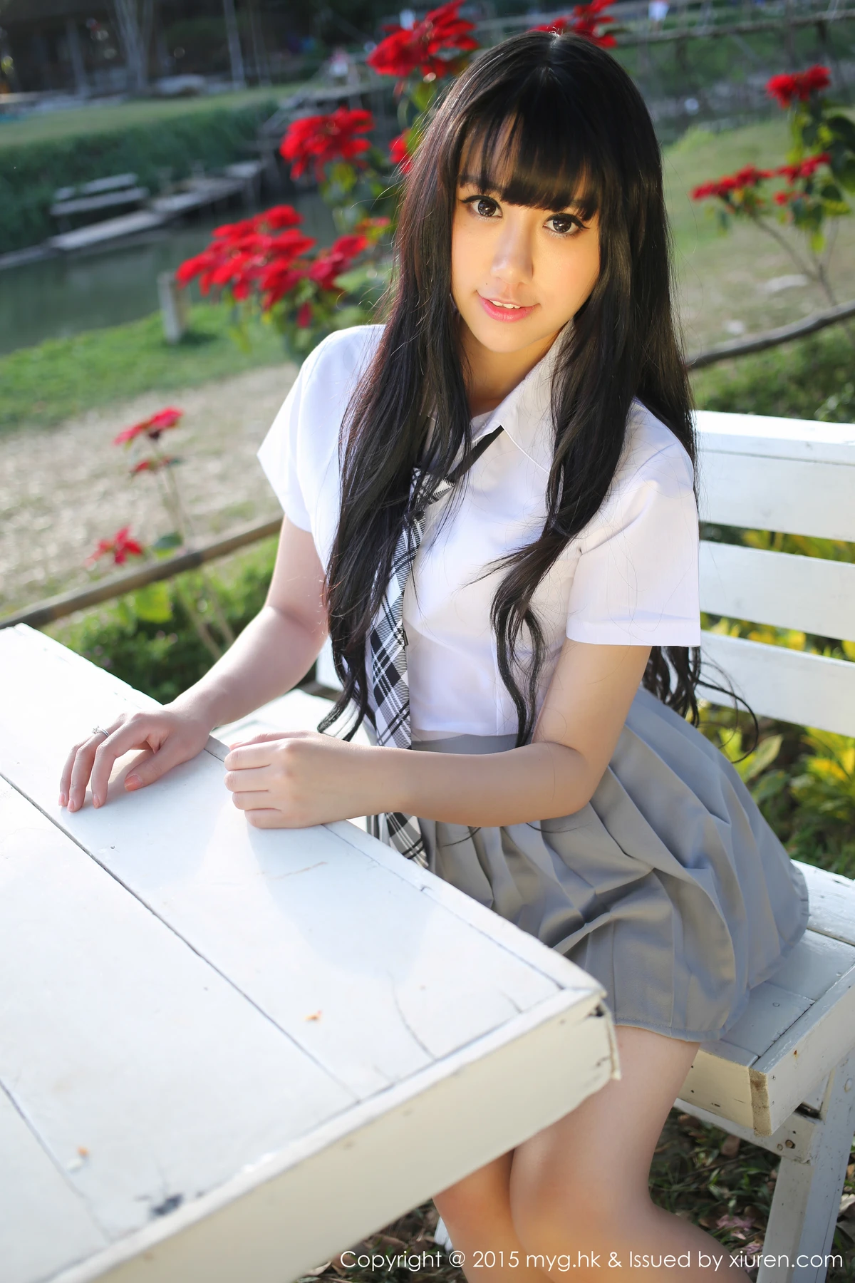 MyGirl美媛馆 Vol.096_嫩模杨晓青儿泰国旅拍清纯学生装花丛中的美仙子写真88P - 2